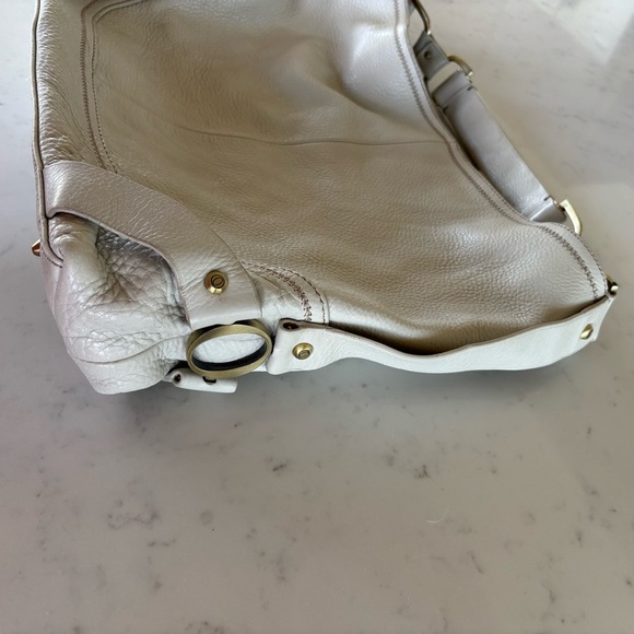 Oroton Cream Leather Shoulder Bag - Picture 4 of 16